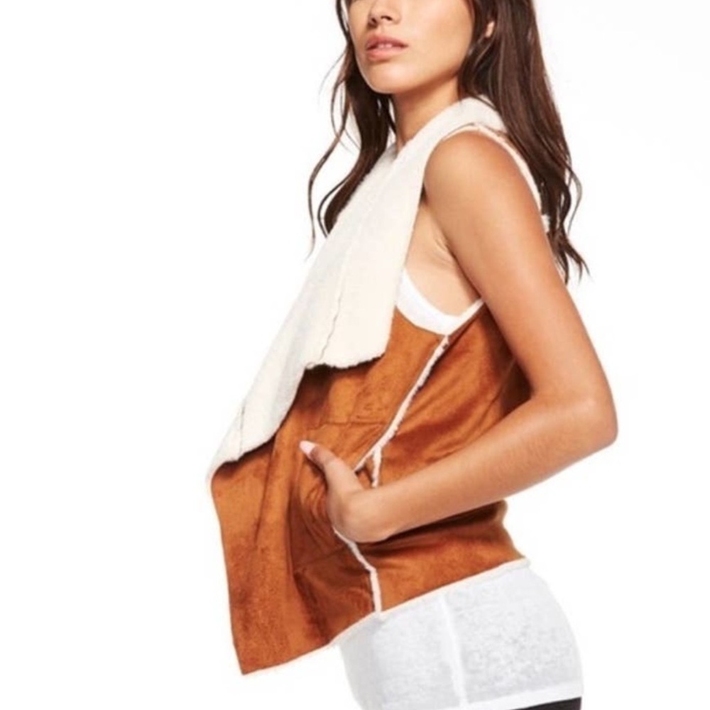 Chaser Faux Suede Shearling Open Vest Small NWT